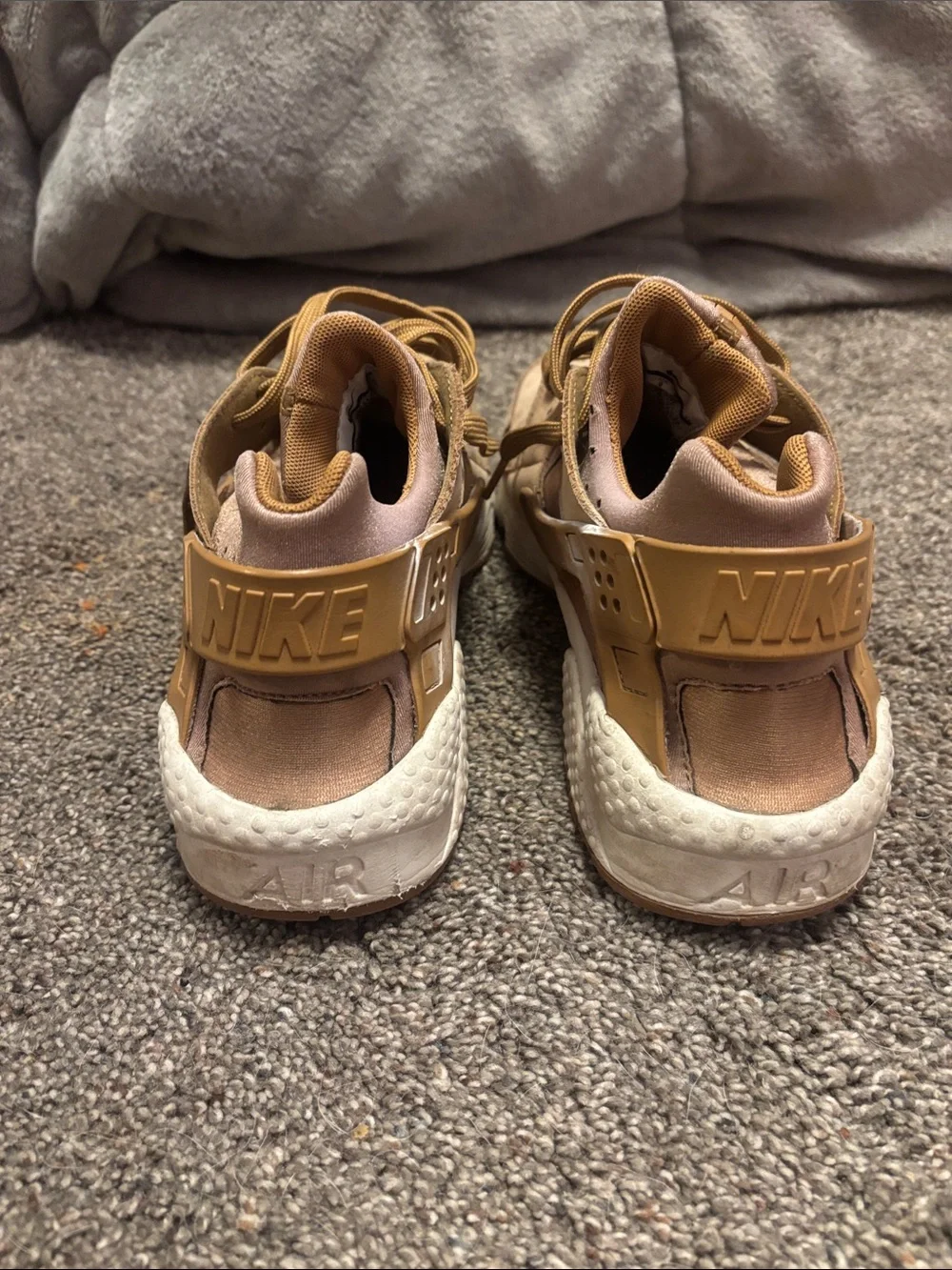 Nike huarache Sneakers Tan Brown White